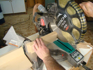 miter-saw-set-up-3a1 Cutting with a miter saw
