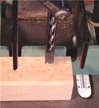 mortiser8 Locate the fence of a mortise