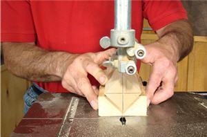turning2 Turning a Spindle on a Lathe