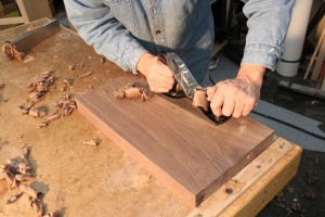 How to use a hand plane - plane in action